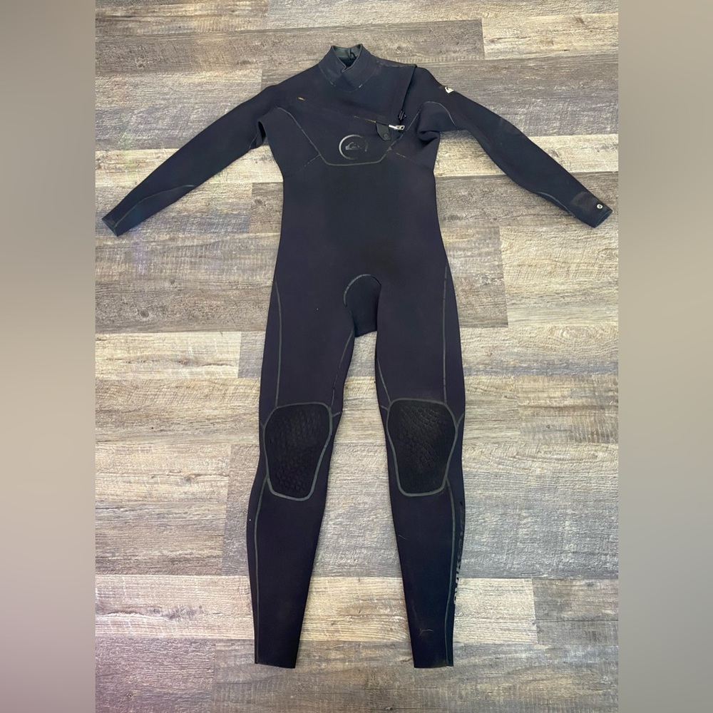~SOLD~Quiksilver Men’s One Piece Wetsuit